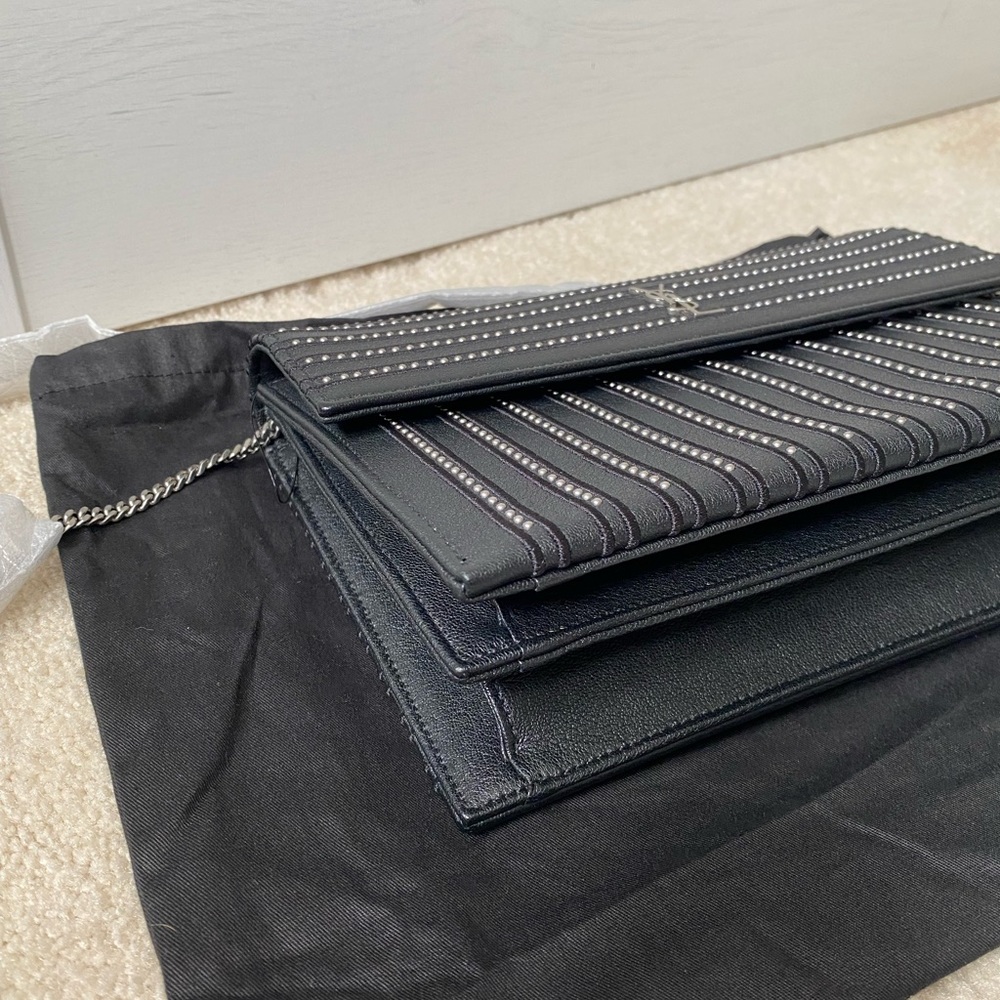 **AUTHENTIC YSL HANDBAG** - Picture 7 of 16